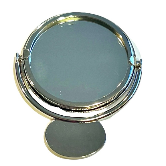 JUDITH LEIBER SILVER COMPACT HANDHELD MIRROR WITH PINK DUSTBAG - Picture 2 of 8